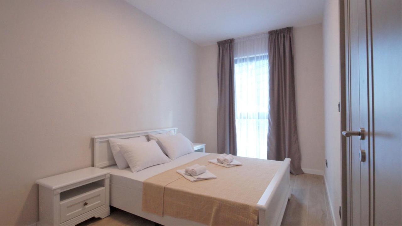 Silver Beachfront Апартаменты *