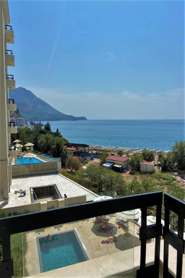 Silver Beachfront Апартаменты